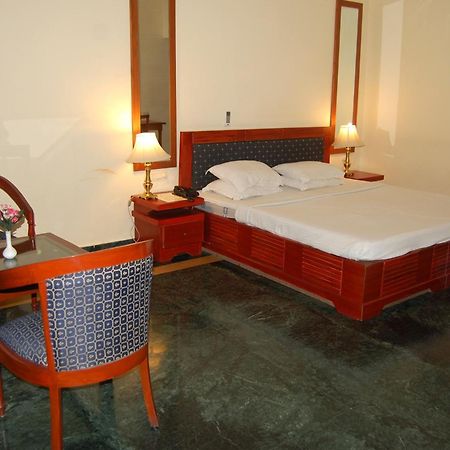 The Royal Residency Hotel Bodh Gaya Buitenkant foto