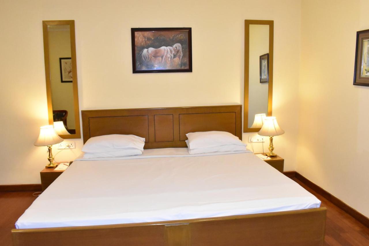 The Royal Residency Hotel Bodh Gaya Buitenkant foto
