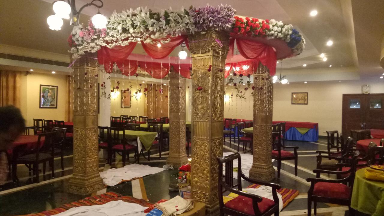 The Royal Residency Hotel Bodh Gaya Buitenkant foto