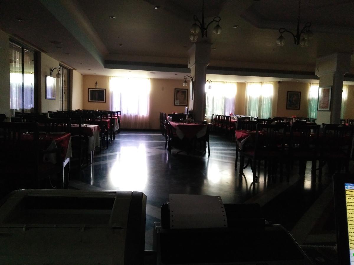 The Royal Residency Hotel Bodh Gaya Buitenkant foto