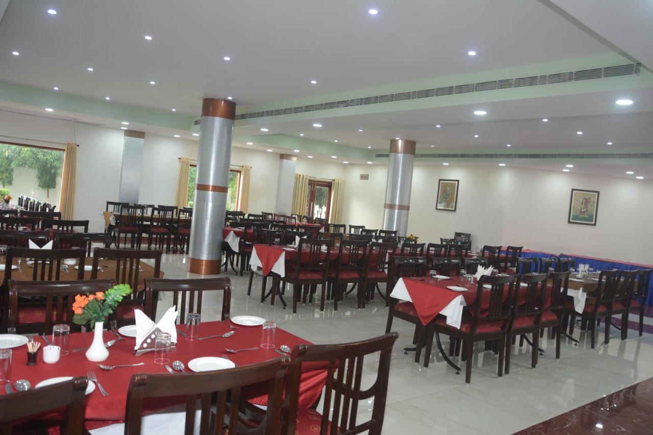 The Royal Residency Hotel Bodh Gaya Buitenkant foto