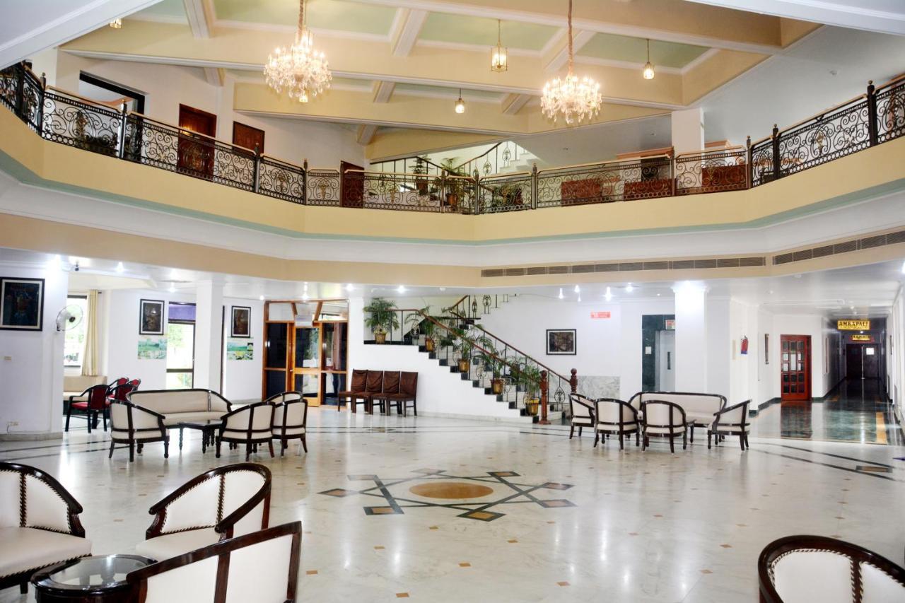 The Royal Residency Hotel Bodh Gaya Buitenkant foto