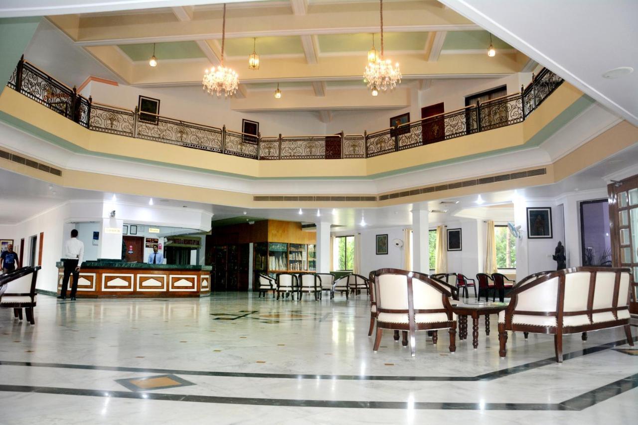 The Royal Residency Hotel Bodh Gaya Buitenkant foto