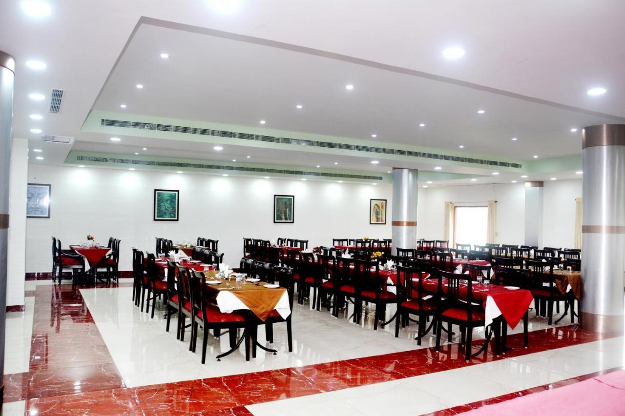 The Royal Residency Hotel Bodh Gaya Buitenkant foto