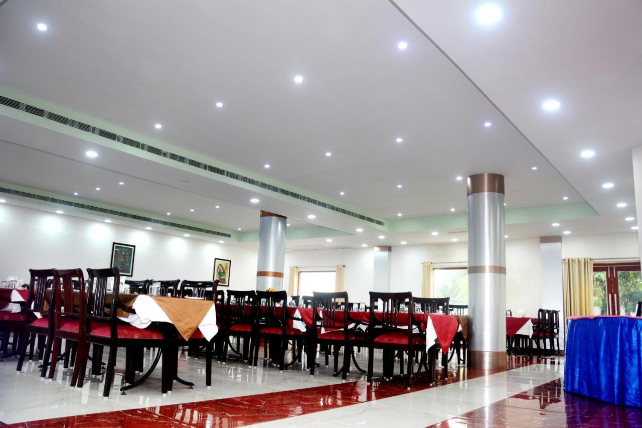 The Royal Residency Hotel Bodh Gaya Buitenkant foto